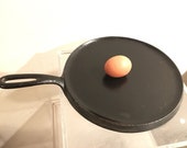 Antique 1920 39 s Wagner 8 Sidney 0 Cast Iron Griddle 9.75 quot