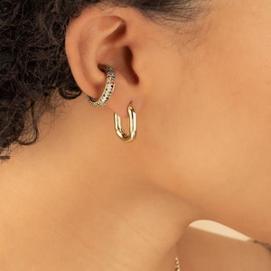 THICK HUGGIE EARRINGS oval • perfect gift for her • silver gold hoop earrings • clicker minimalist • nickel free water resistant • EAHU1AB