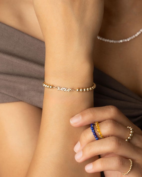 XOXO BEADED bracelet • perfect gift for bride girlfriend anniversary bridesmaids • minimalist stackable bracelet • water resistant • BRBP3CM