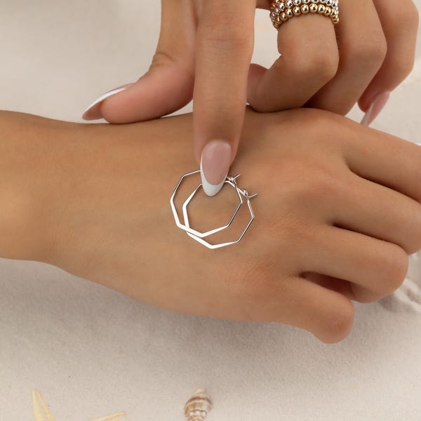BOUCLES D'OREILLES HEXAGONALES EN ARGENT • créoles géométriques délicates • bijoux classiques de tous les jours • cadeau d'anniversaire • sans nickel