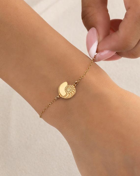 SHELL BRACELET • delicate seashell charm chain bracelet or anklet • bridesmaids beach gift • anniversary gift • gold silver or rose gold