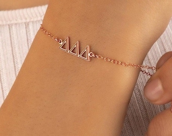 SORORITY GREEK LETTER bracelet • Delta Gamma Kappa Alpha Sigma Pi Theta Chi Omega Omicron Psi Phi • rush bid day sister gift  • BRCC3AEMIp