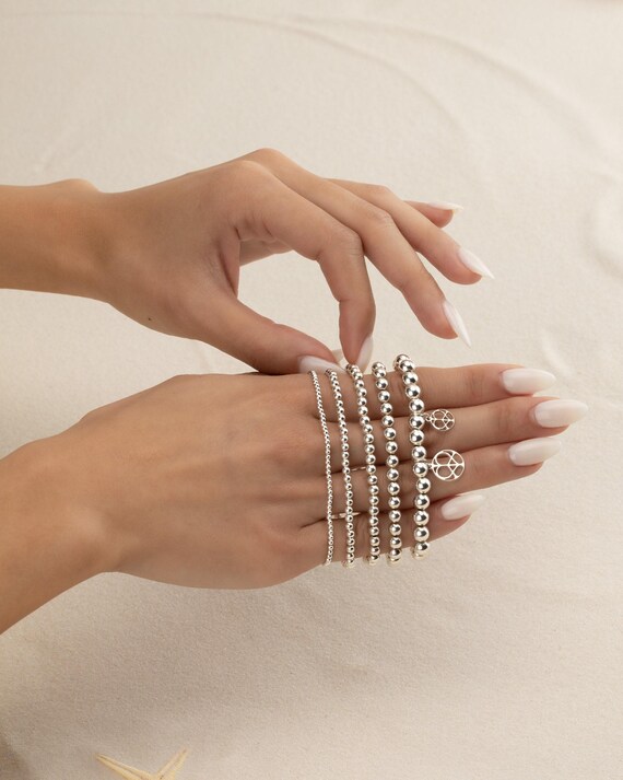 PEACE LOVE CHARM beaded bracelet • perfect gift for her • heart charm • stackable dainty bracelet • stretch water resistant • BRBP3CHAN