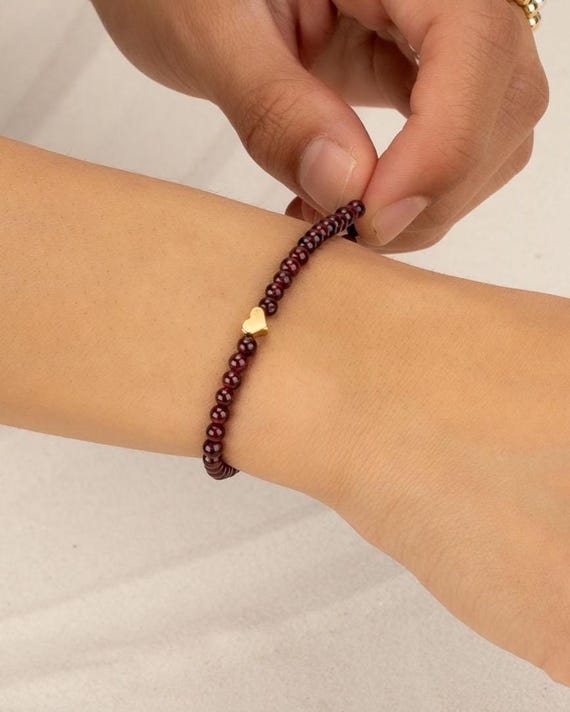 GARNET HEART beaded bracelet • waterproof • genuine gemstone • 14k gold filled or sterling silver • stretch • anniversary gift