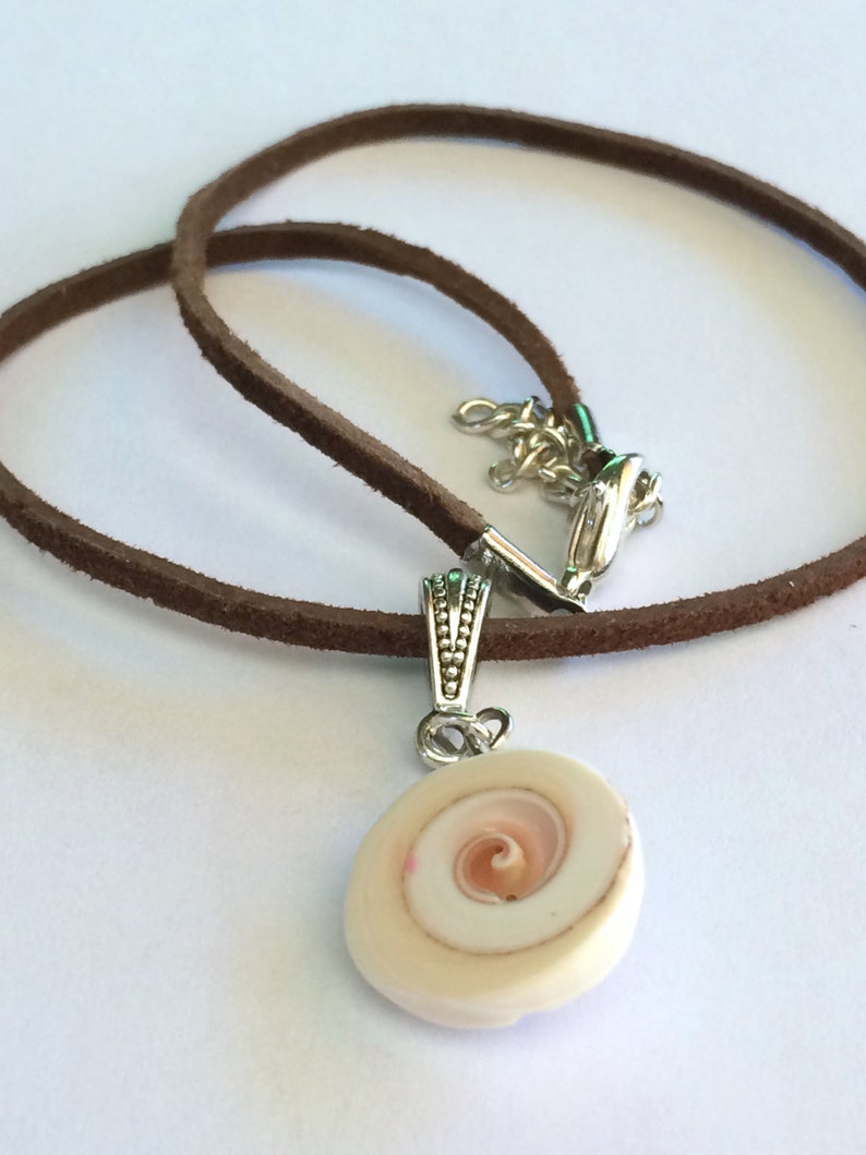 gpsy shell choker necklace gpsy shell choker necklace