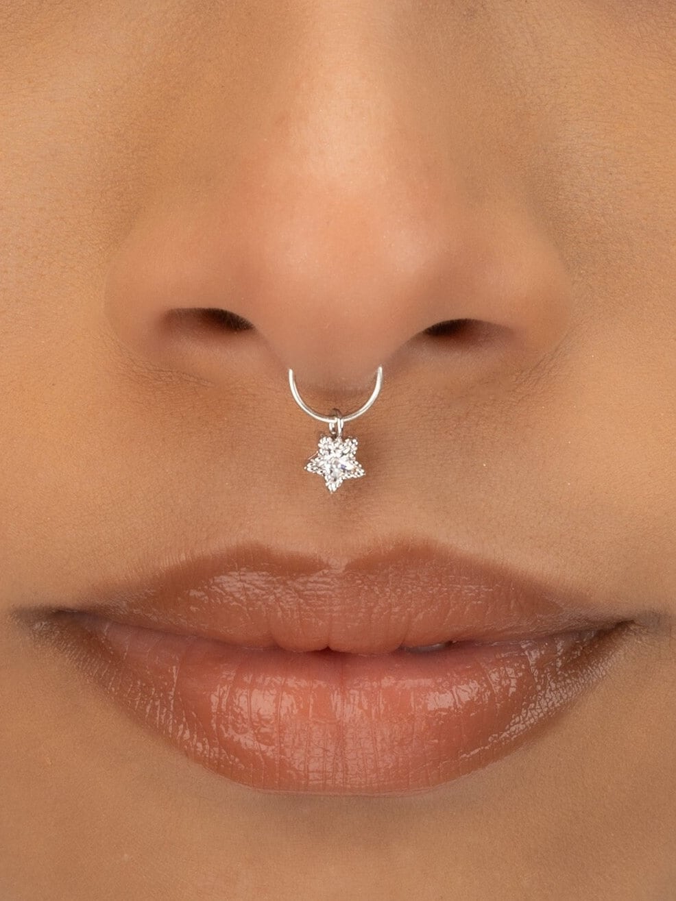 Middle nose pin best sale