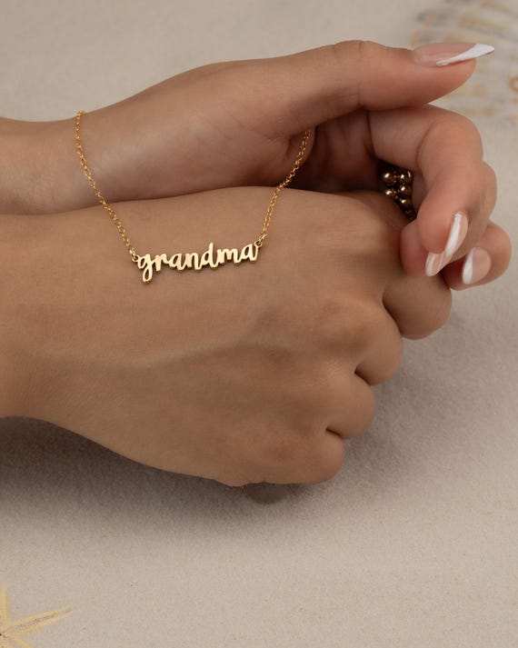 GRANDMA PERSONALIZED NAME necklace • Abuela Gigi Grammy Grandmother Granny Lola Mamaw Mimi Momo Nana Nanny • water resistant