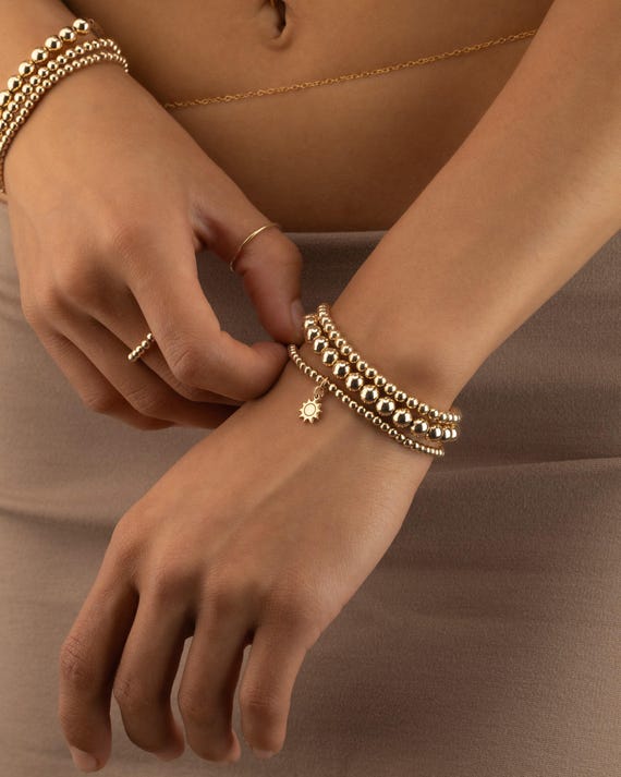 SUN CHARM BEADED bracelet • gift for her • sunshine • beach lover • stackable dainty bracelet • stretch and water resistant • BRBP3CHAOp