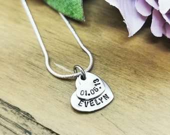 Name necklace, Child necklace, Mum necklace, Mother and daughter necklace, Mother's Day gift, Heart necklace, Hand stamped family necklace