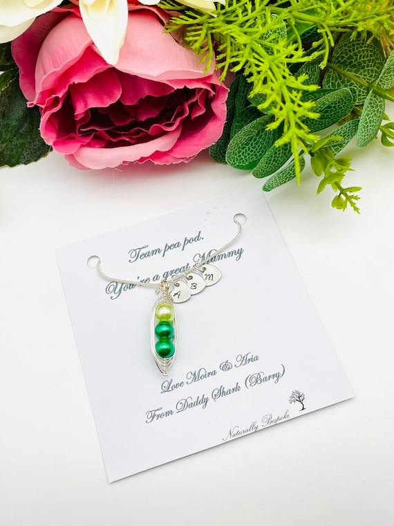 Personalised pea pod necklace, personalised gift for mum, pea pod necklace, pea pod jewellery, pea pod jewelry, mom necklace, mummy necklace