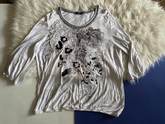 Vtg Y2K BIBA Floral Appliqué Top with Cut Out- Vi… - image 2