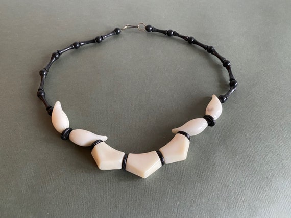 Vintage Emo Goth Necklace plastic black & white T… - image 3