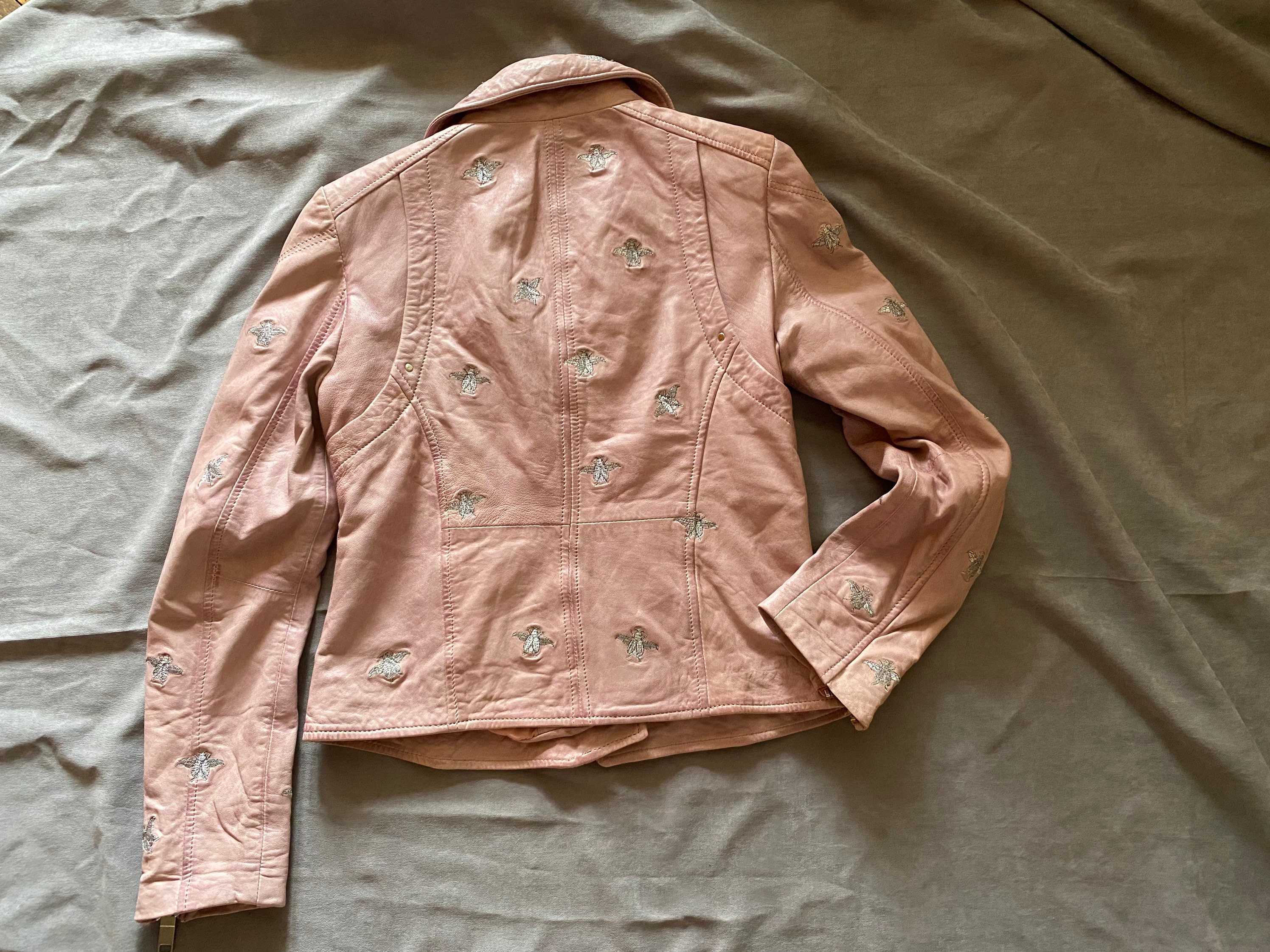 Y2K Pink Leder Biker Jacke Bestickte Vintage Echte Lammfell Jacke von MAZE  Luxury Blush Pink Silver Bees Embroidery, Größe Mitte - Etsy Schweiz