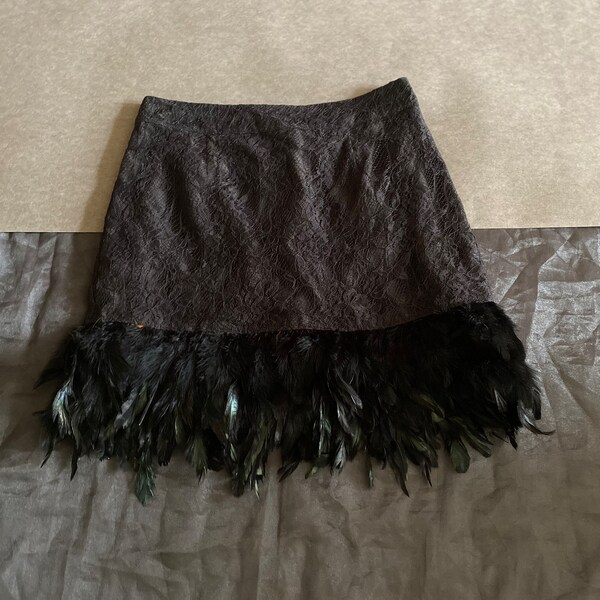 Jupe bordée de plumes en dentelle noire vintage, minijupe superposée par Savida, taille S