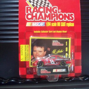 Nascar Hut Stricklin #8 Ford Thunderbird Circus City Racing Meisters Rot/Schwarz 1/64 Diecast Car New on Card 1997 Stock Car