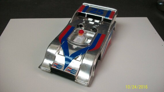 1046 Works 5 Long Red /& Blue Plastic Friction Racer Made in China No ZEE Can Am Racer #25 Silverr