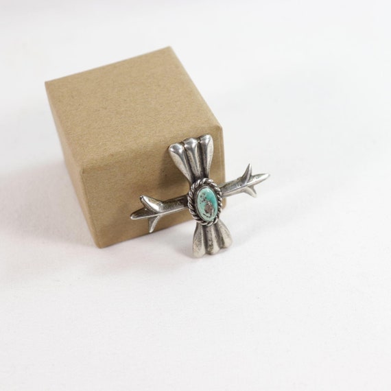 Vintage Native American sandcast sterling silver t