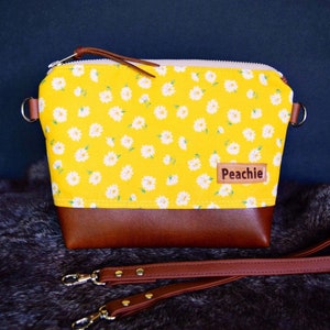 Vintage floral crossbody bag, vegan leather crossbody purse, fall crossbody bag, fall purse, floral bag, leather crossbody, autumn