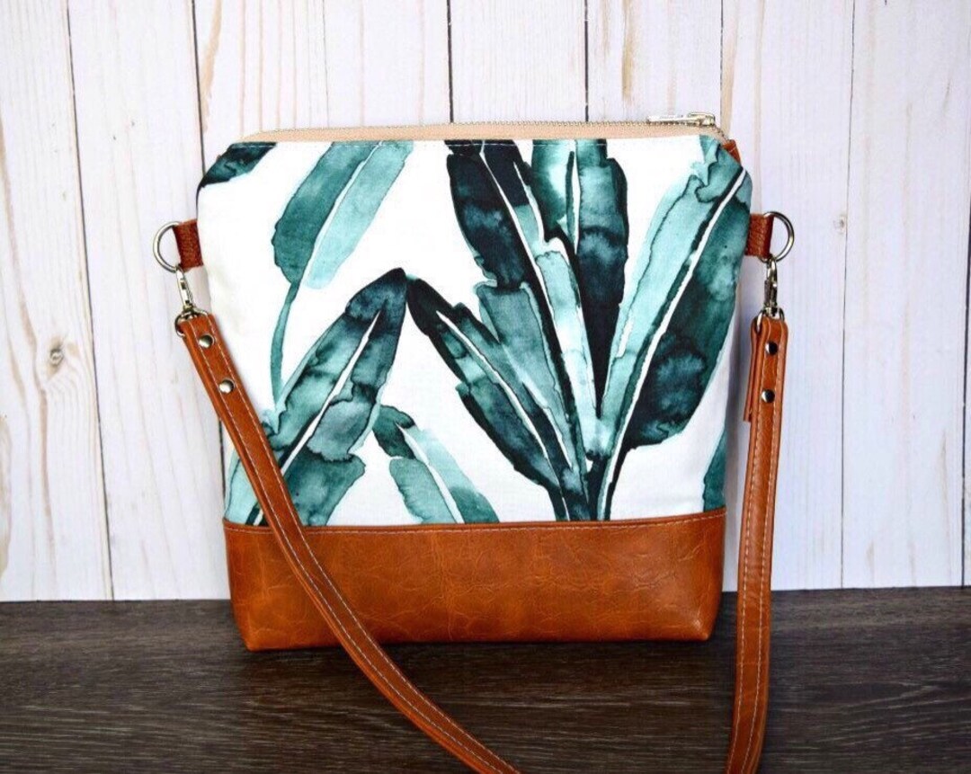 Monkey Banana Pattern Print Crossbody Bags