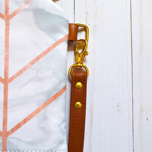Rainbow Marble Pattern Print Crossbody Bags