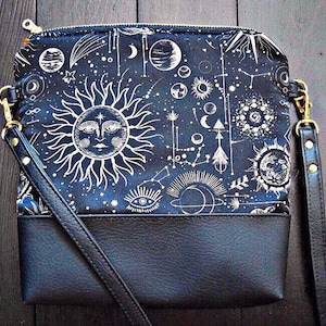 Star crossbody purse sales