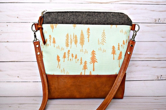 Meugler Forest Secret Super Cute Earth Apple Polka Dot Stripe Knitted Crossbody Bag