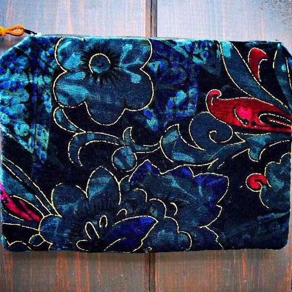 Vintage Velvet emerald clutch, floral clutch, floral bag, emerald bag, velvet clutch, vintage clutch, vintage bag, fall bag