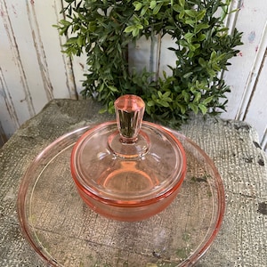 Antique New Martinsville Queen Anne Pink Art Glass Powder Box