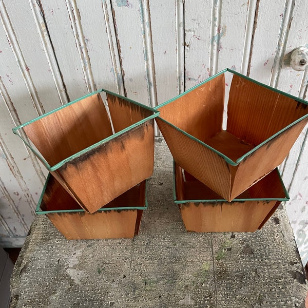 Vintage Wood Berry Baskets—-4