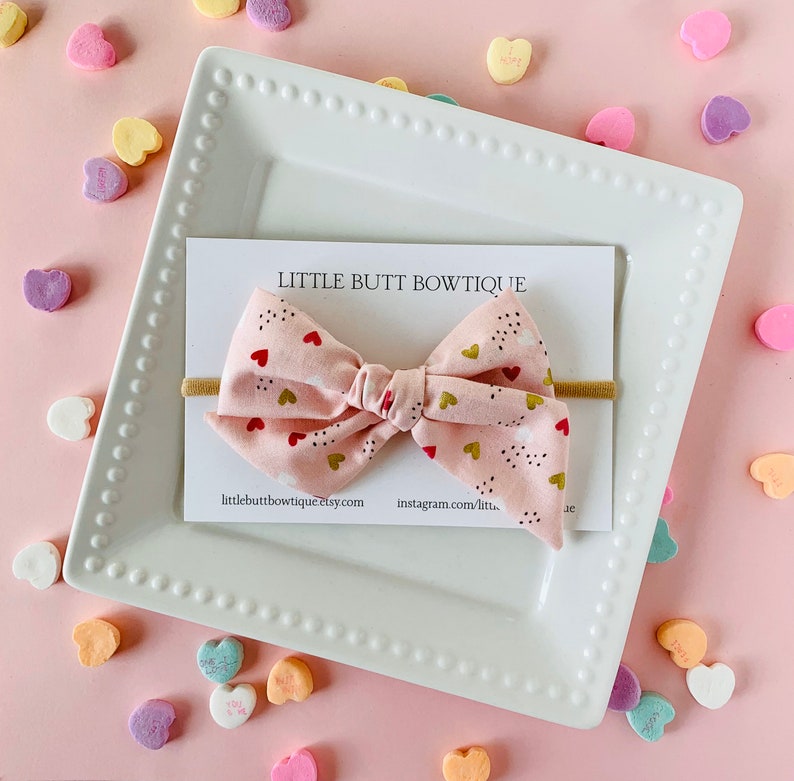 Valentine\u2019s Day Pinwheel Bow