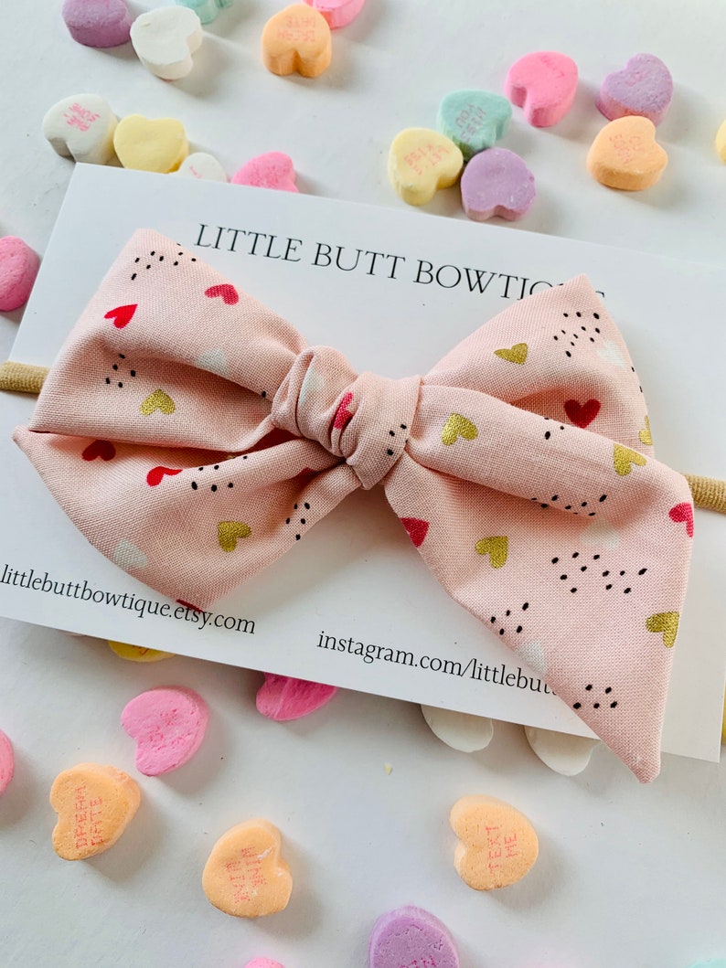 Valentine\u2019s Day Pinwheel Bow