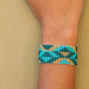 Bead loom bracelet, Turquoise Bracelet, Seed bead bracelet, Wide beaded bracelet, Beaded cuff bracelet, Bohemian bracelet, Boho jewelery