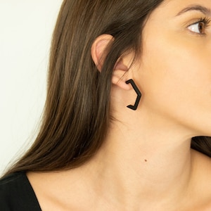 Hexagon hoops vegetable ivory + silver Hexagon earrings, Black hoop earrings, Geometric earrings, Minimalist hoop earring, Everyday earrings