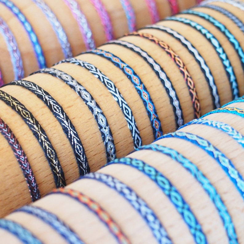 Bracciale bohémien 40 fili, bracciale sottile, bracciale dell'amicizia, bracciale etnico, bracciale hippie, bracciale da donna, bracciale da uomo, bracciale intrecciato immagine 1