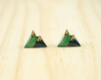 Mountain stud earrings made with fruit, enamel earrings effect, nature earrings, handpainted earrings, geometric stud, handmade earrings