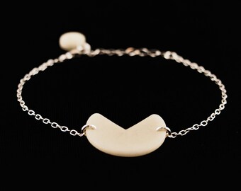 White minimalist bracelet, geometrical bracelet, trendy bracelet, vegan bracelet, vegetal ivory bracelet, pacman bracelet, ethical bracelet