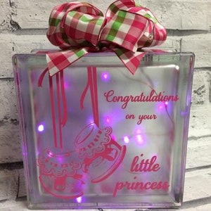 Niña - felicidades por tu pequeña princesa - Adopción de nacimiento, etc.  Descarga digital en formatos SVG y Studio