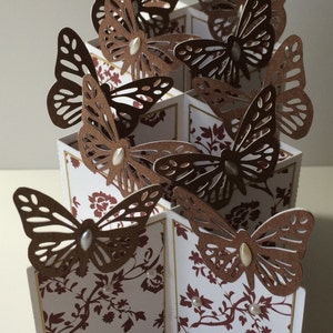 Papillon sur le thème Cascade Card SVG / Studio / Scan n Cut FCM format de découpage fichier (Cricut compatible)