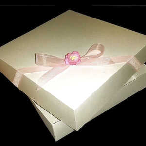 Card / Invitation / Gift Box 7.5 x 7.5 x 1.6 inches can be scaled smaller
