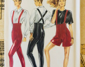 UNCUT Vintage Women's Sewing Pattern 