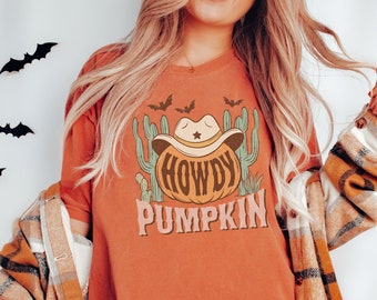 Comfort Colors, Western Halloween Shirt, Howdy Pumpkin Shirt, Oversized Tee, Trendy Tee, Fall Apparel, Fall Clothes Women, Cute Fall Shirt