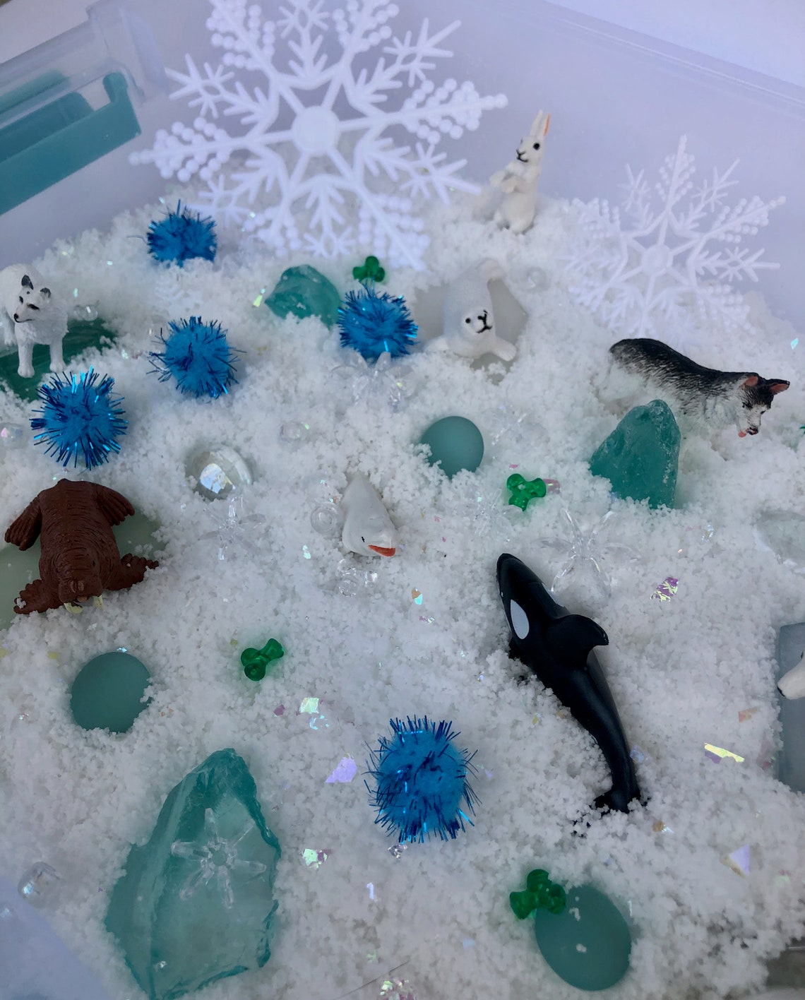 Arctic Sensory Bin arctic-sensory-bin