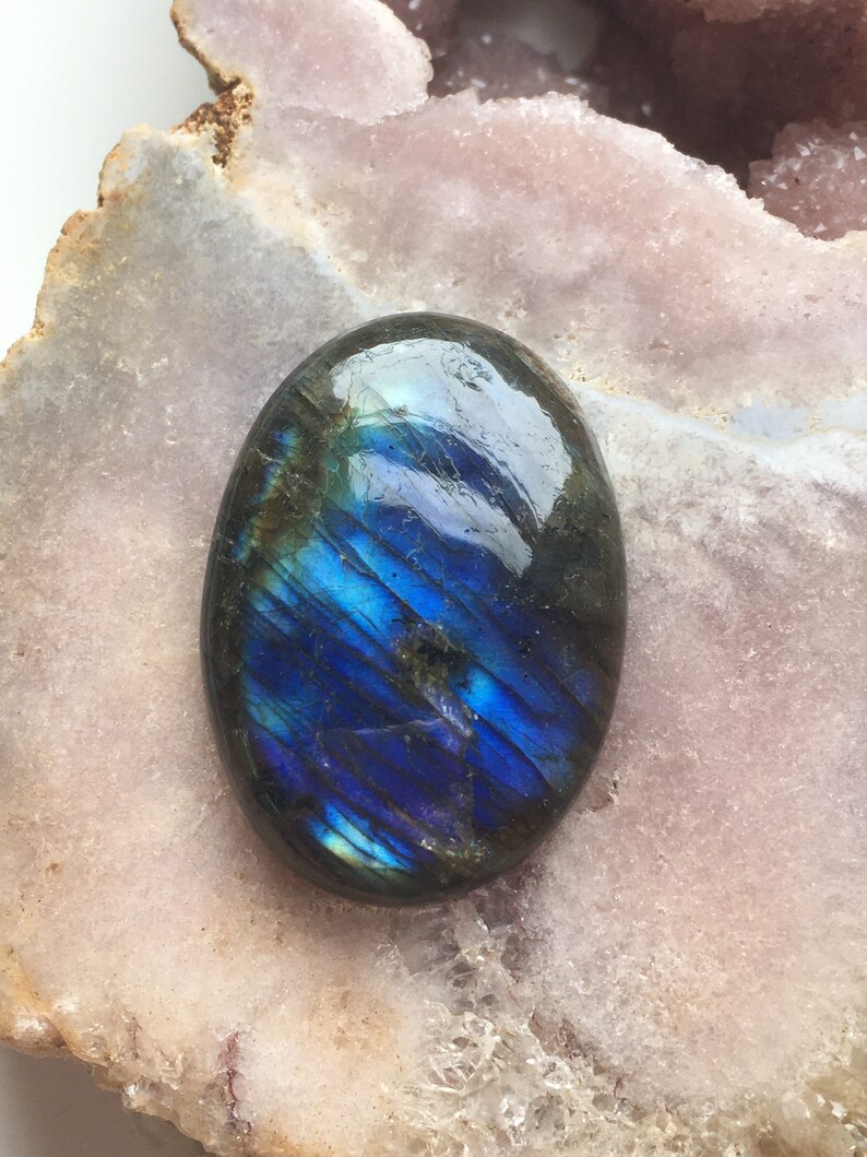 Labradorite Cabochon not drilled