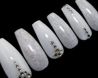 Classy White Nails ／ Reusable, press on, velvet cat eye effect, coffin, bling, rhinestone, party, pretty, diamond, birthday, silver, wedding