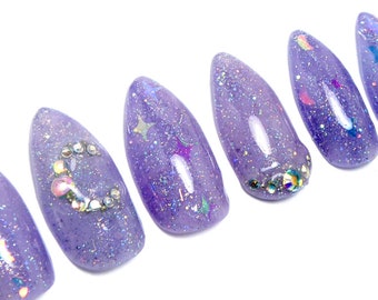 Color Shift Moon Nails ／ Reusable press on, art, gift, holographic, anime, lavender, thermal, unique, party, kawaii, magical girl, pastel