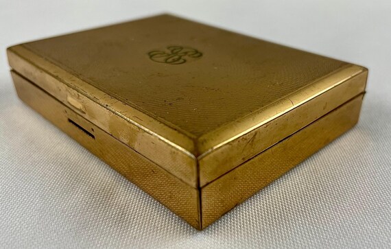 Vintage Rectangular Goldtone Engine Turned Powder… - image 3
