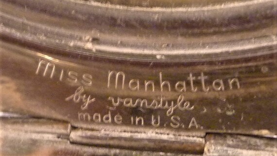 Art Deco "Miss Manhattan by Vanstyle" Large White… - image 5