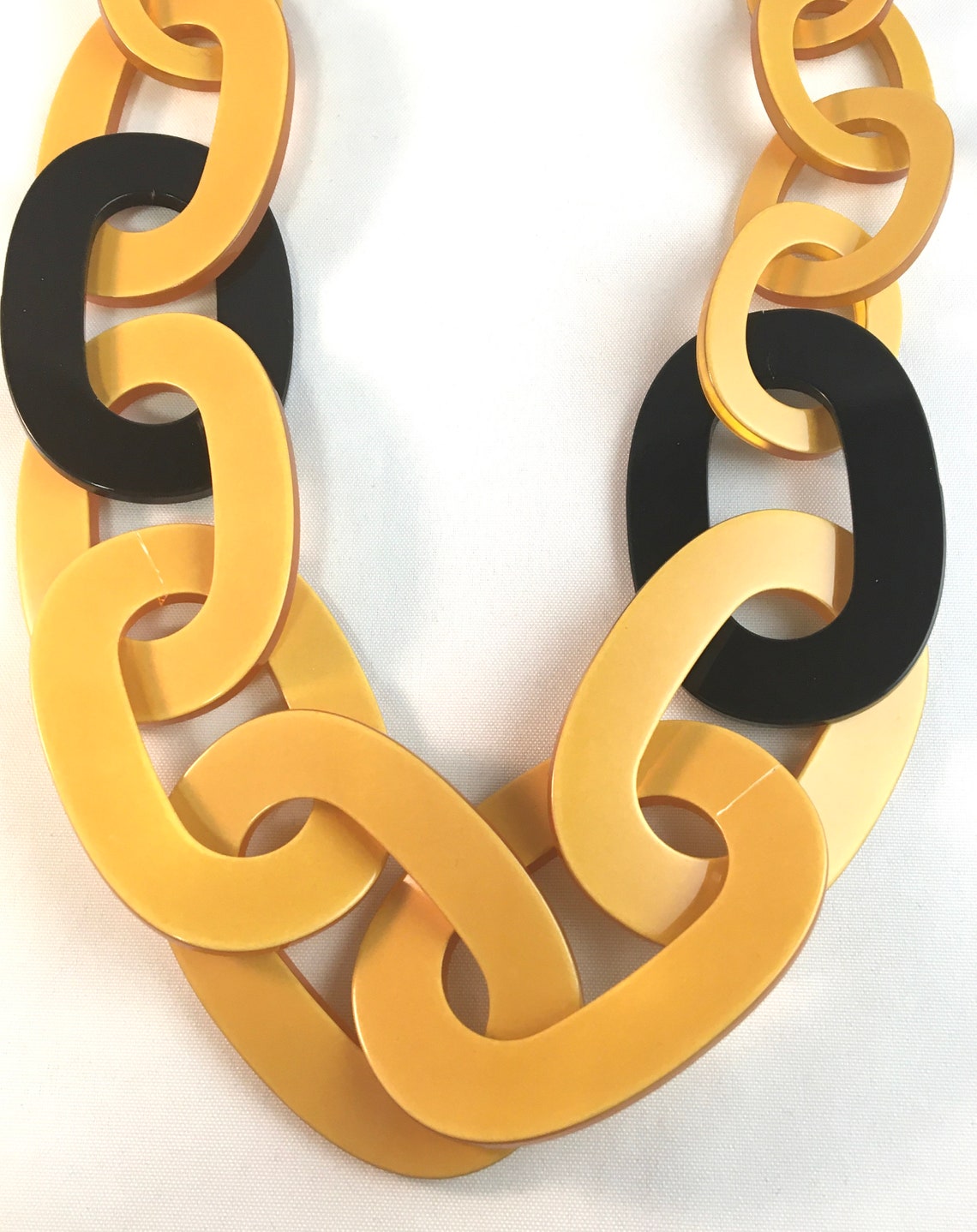 The 5 Best Epoxy Resin Link Necklace Reviews in 2022 5