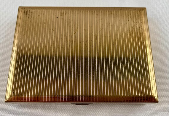 Vintage Rectangular Goldtone Engine Turned Powder… - image 4