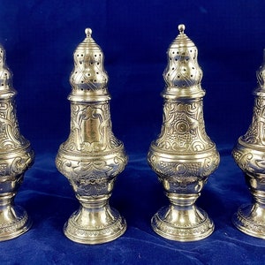 4 English George III Sterling Sugar or Pepper Castors & 4 English George III Sterling Open Salts 2 with Bristol Blue Glass Liners 1787